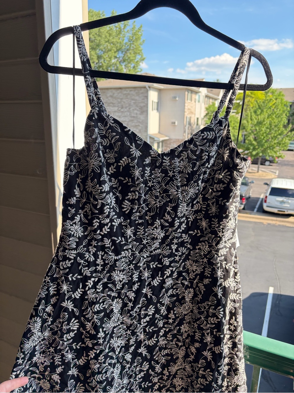 🆕🖤🤍AQUA Floral Embroidered Midi Dress Cotton Sundress Size L Bloomingdale’s - Picture 6 of 17